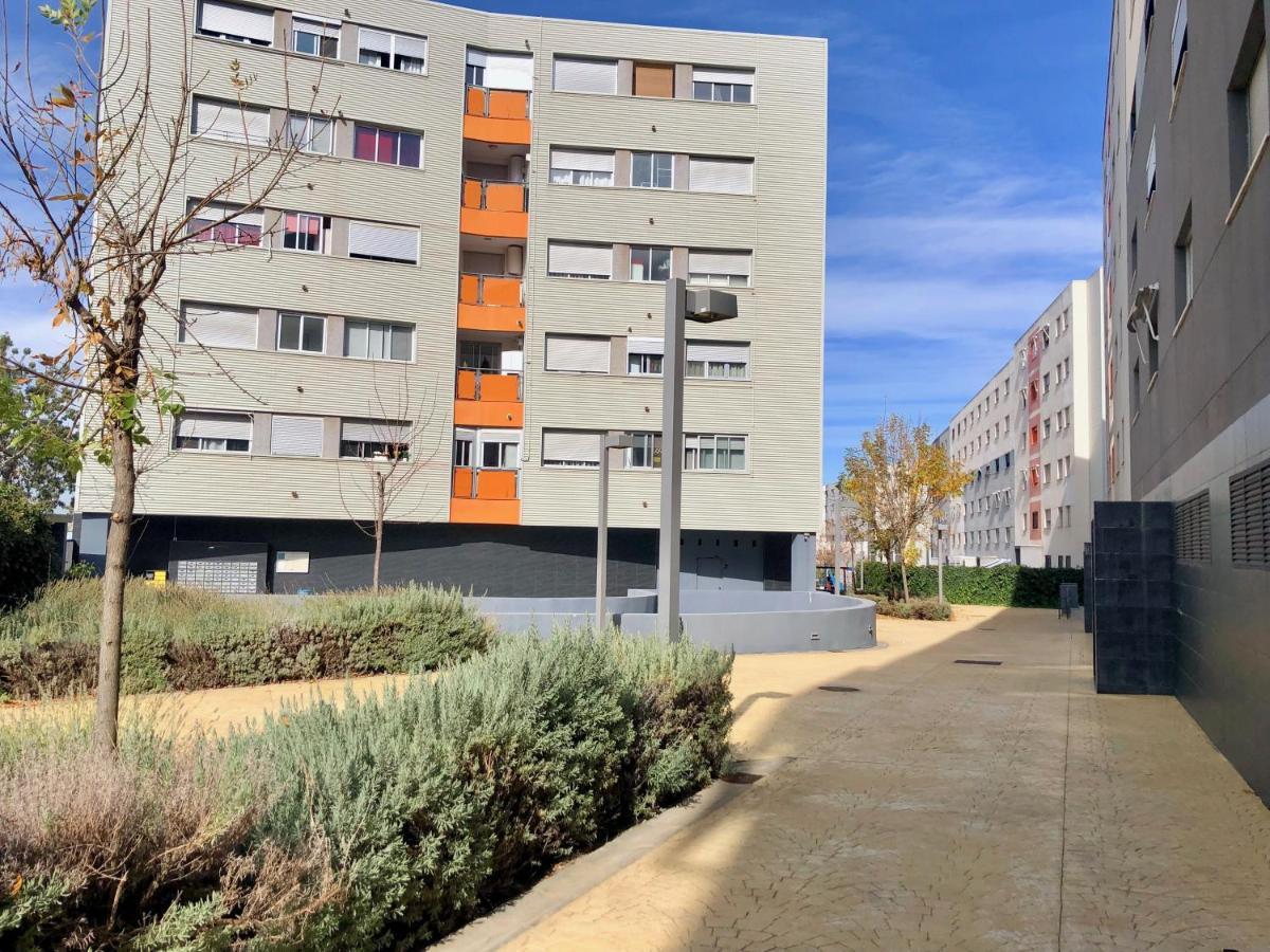 Luminoso A 10 Minutos De Granada Con Piscina *